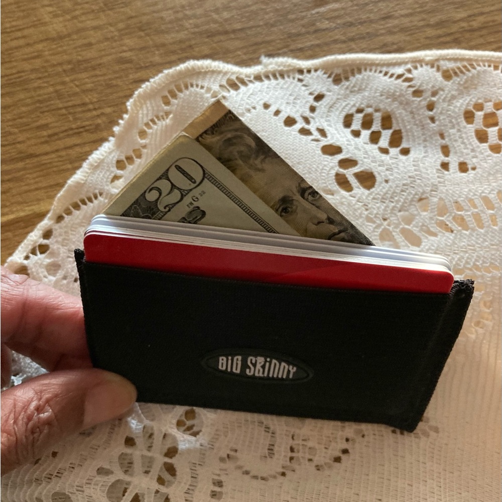 Big Skinny Trim Mini Stretch Card Holder Compact Black Wallet NWOT ⭐️